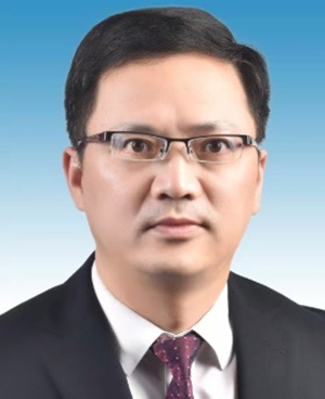 叶谊 成人影院
党工委委员、福建省成人影院
纪检监察工作委员会书记